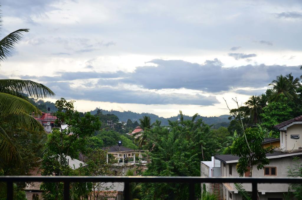Kandy Backpackers Hostel Exterior photo