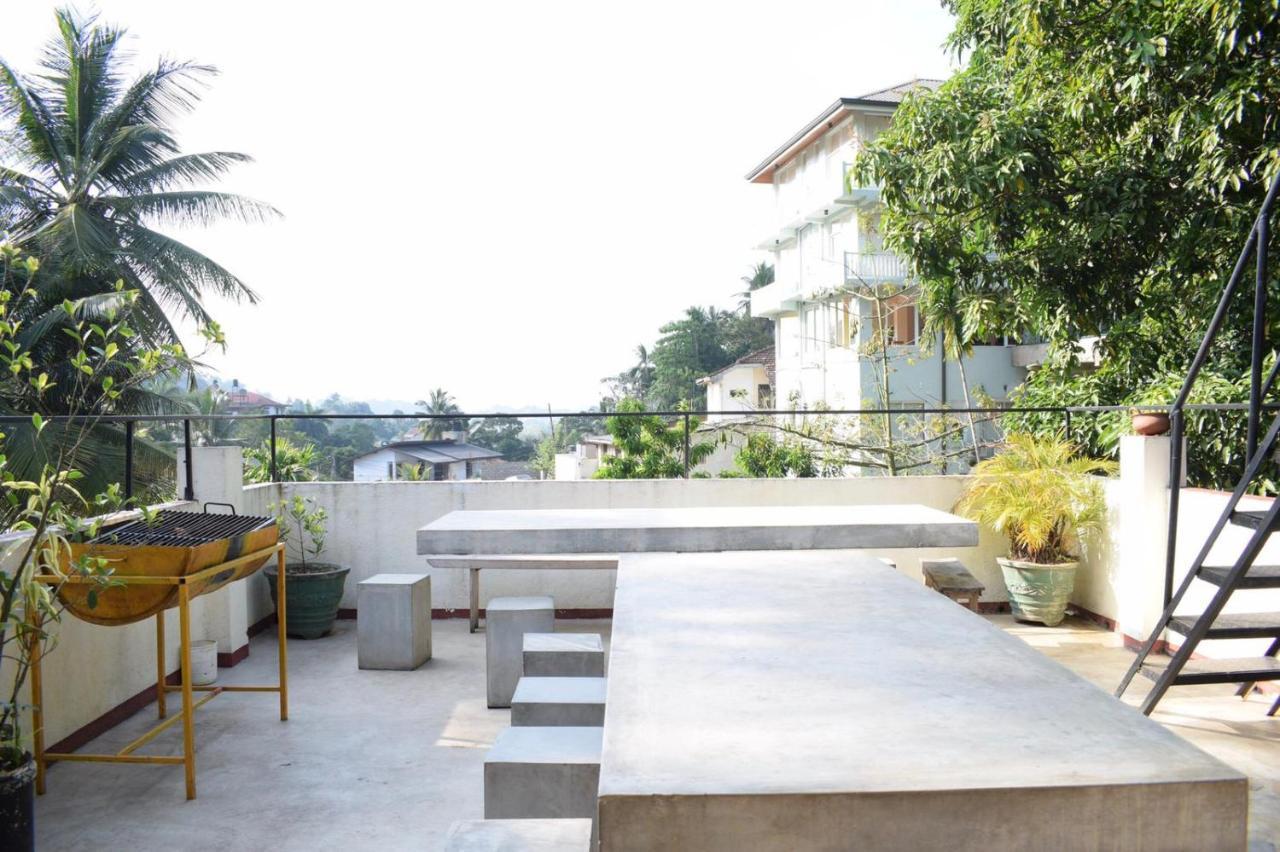 Kandy Backpackers Hostel Exterior photo