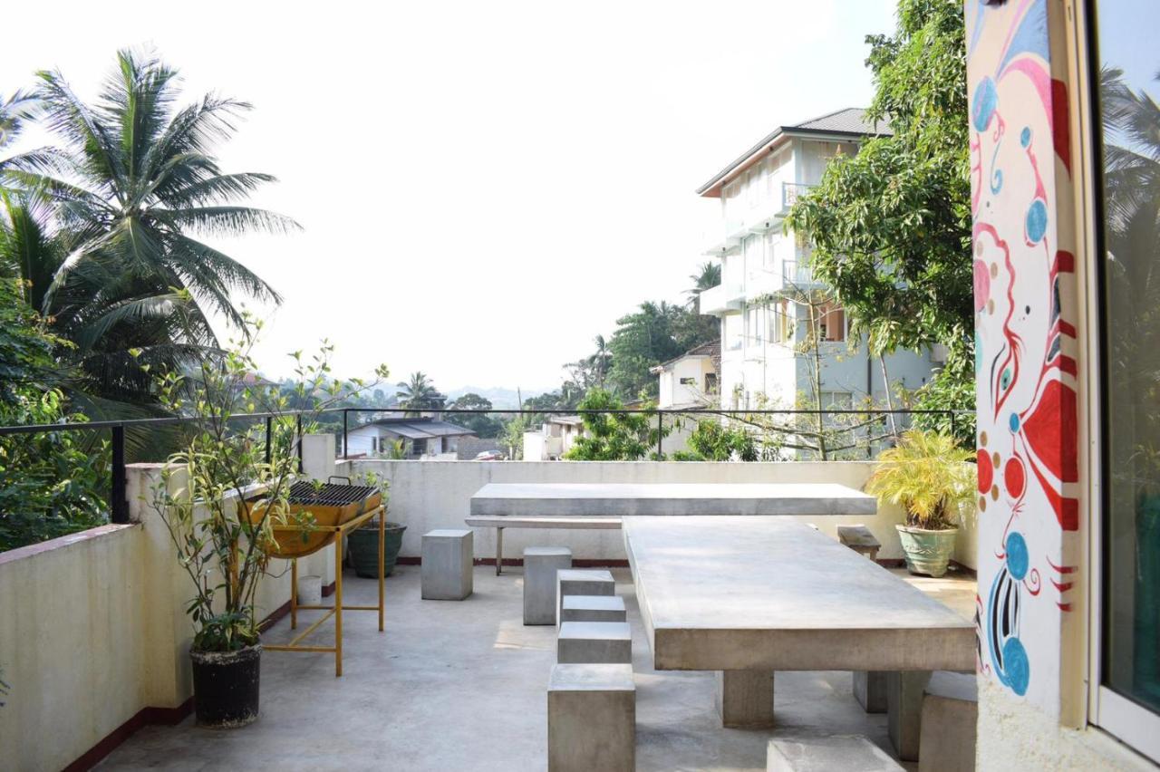 Kandy Backpackers Hostel Exterior photo